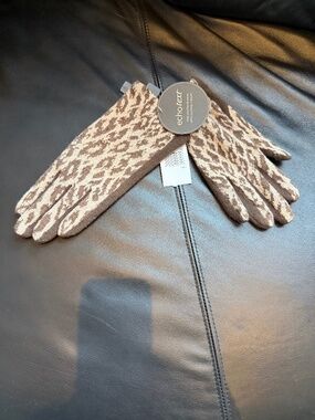 NWT WOOL/ANGORA ECHO LEOPARD GLOVES